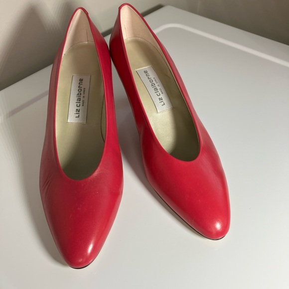 Liz Claiborne Shoes - Liz Claiborne Pumps Size 9 Pink Preloved Gently